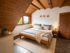 Schlafzimmer rechts